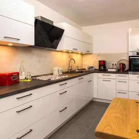 Dreamtime Modern Retreat